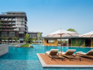 thiết kế thi công khách sạn có yếu tố tự nhiên