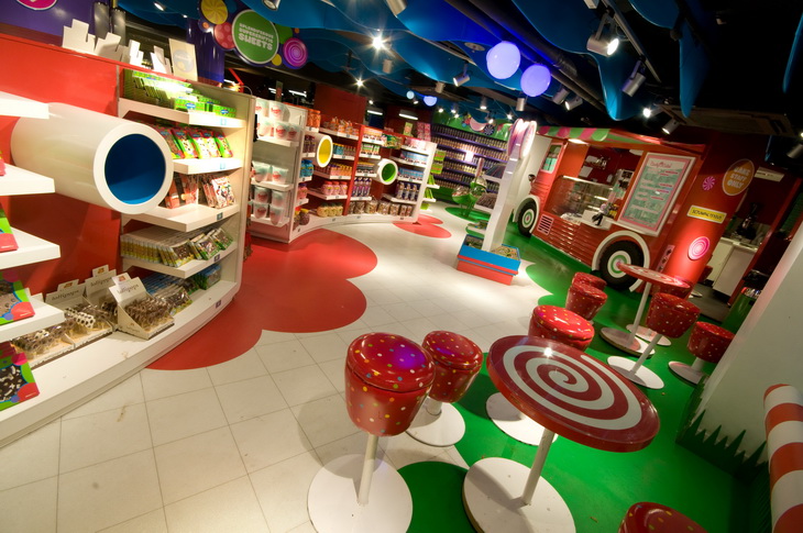 Dự án thi công nội thất showroom Mr Đông - không gian (2)