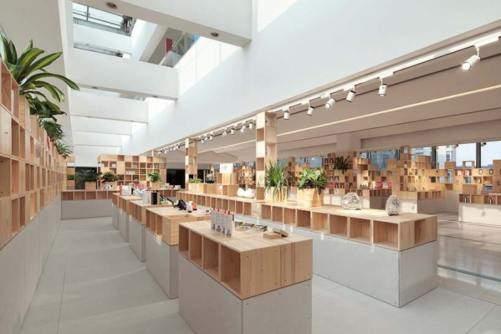 Thiết kế showroom đồ điện tử công nghệ cao - anh Đức Cảnh