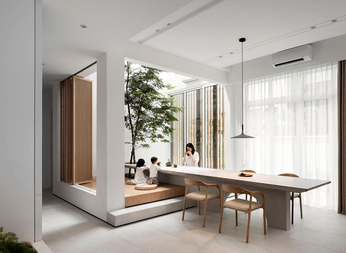 Nội thất phong cách Japandi đơn giản, tinh tế với sự xuất hiện của thảm chiếu và bàn thấp